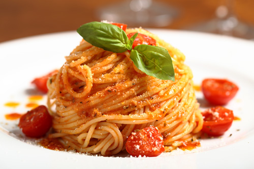 Spaghetti with Spicy Cherry Tomato Sauce Photo